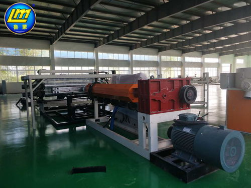 煙臺(tái)魯蒙新產(chǎn)品 防水卷材與電纜填充繩設(shè)備安裝進(jìn)展